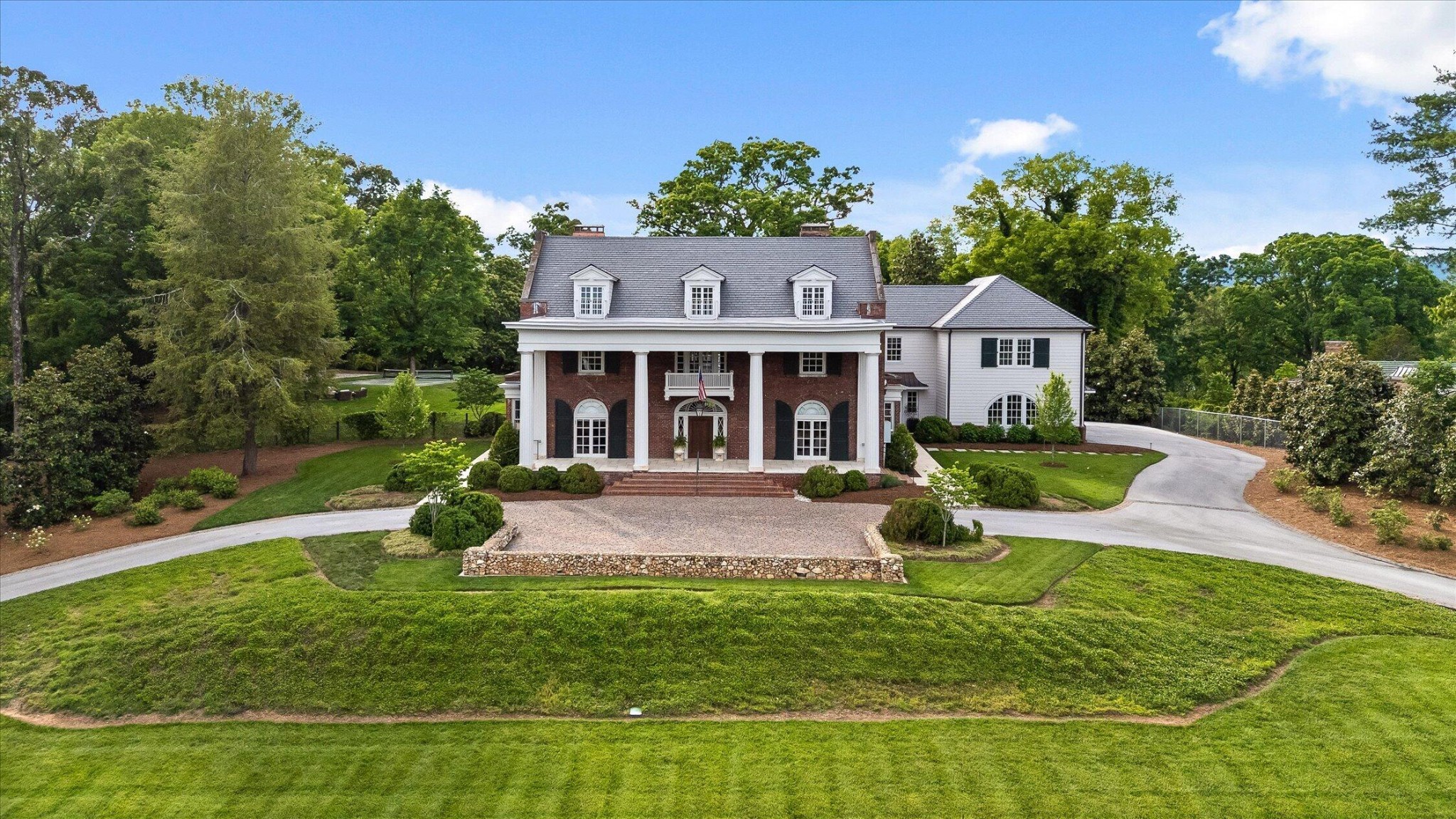 1636 Hillcrest Road Chattanooga TN 37405
