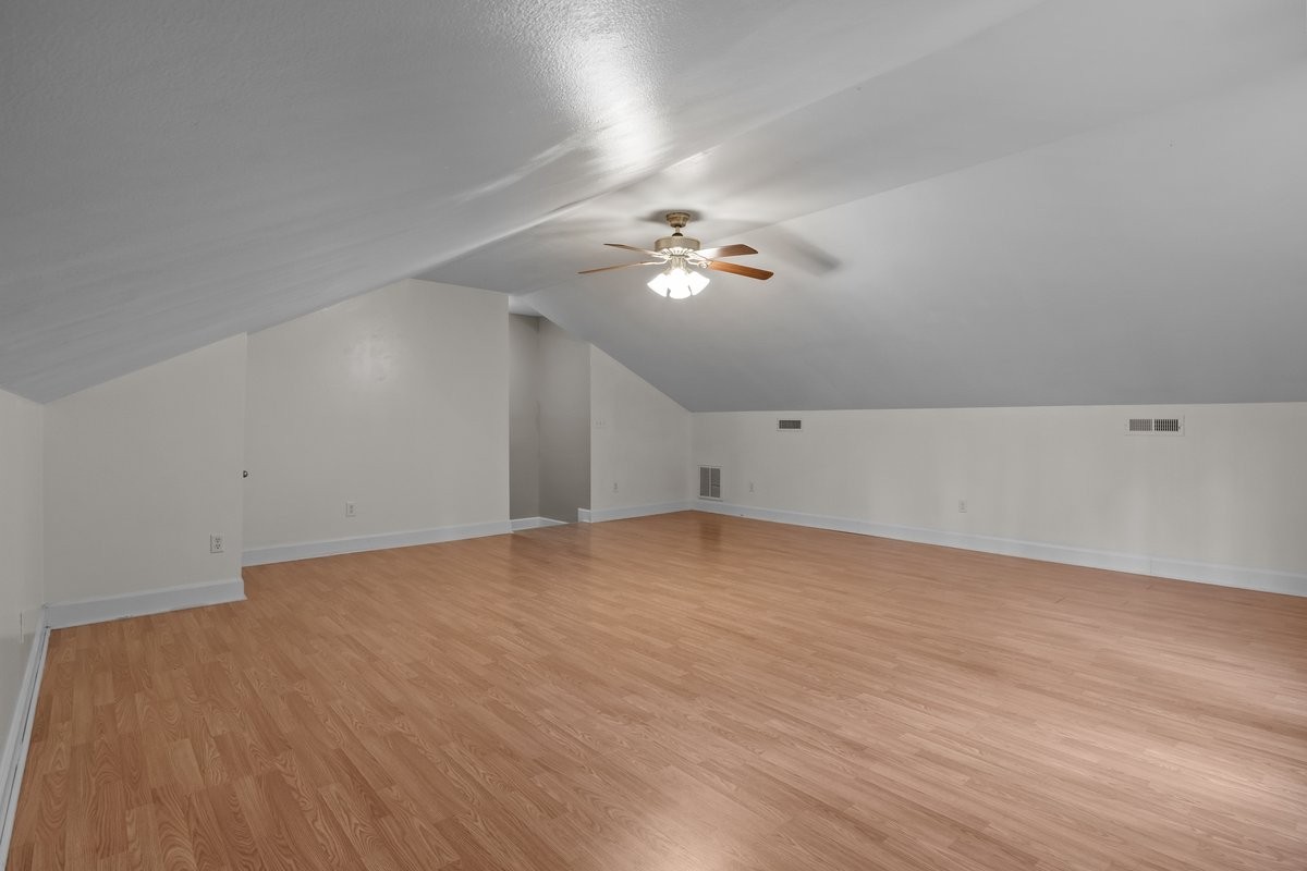 202 Parkside Lane Burns TN 37029