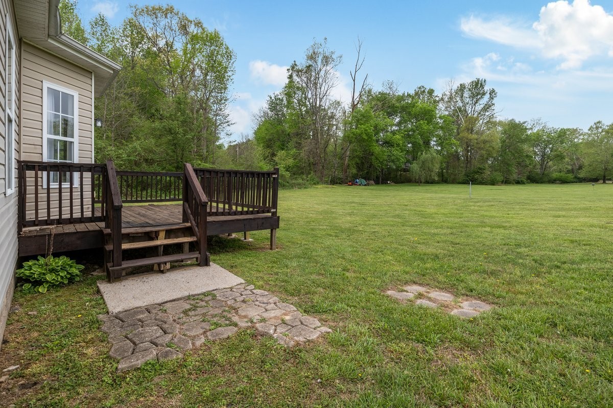 202 Parkside Lane Burns TN 37029