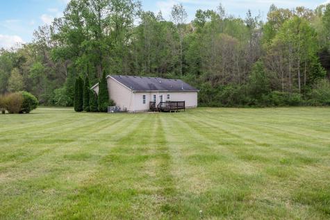 202 Parkside Lane Burns TN 37029