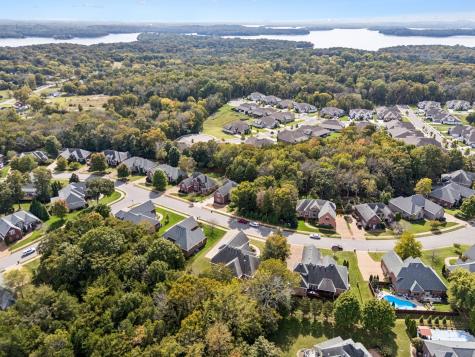 2236 Seven Points Circle Hermitage TN 37076