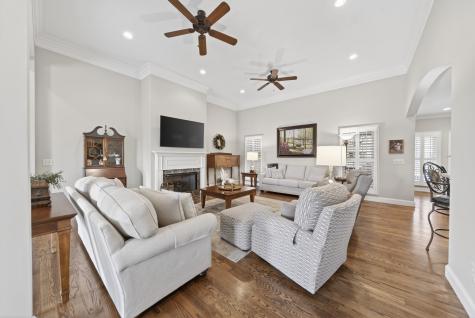 301 Scarsdale Dr, S Hendersonville TN 37075