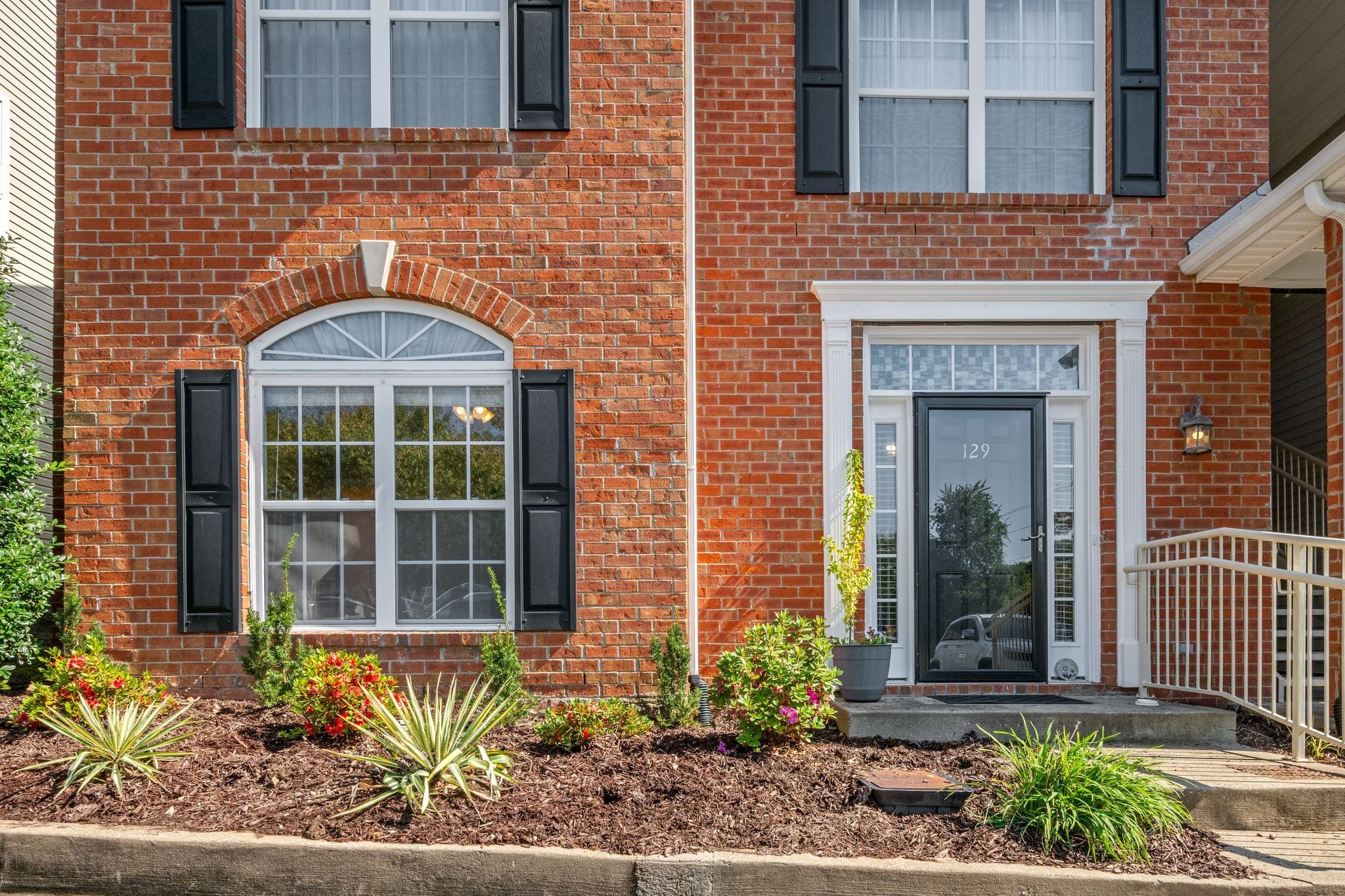 6952 Highway 70, S Nashville TN 37221