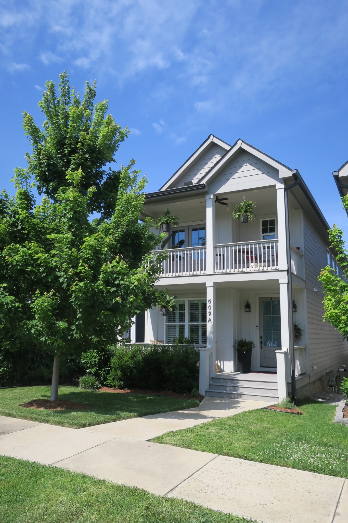609a 49th Ave, N Nashville TN 37209