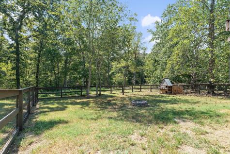 2334 C C C Road Dickson TN 37055
