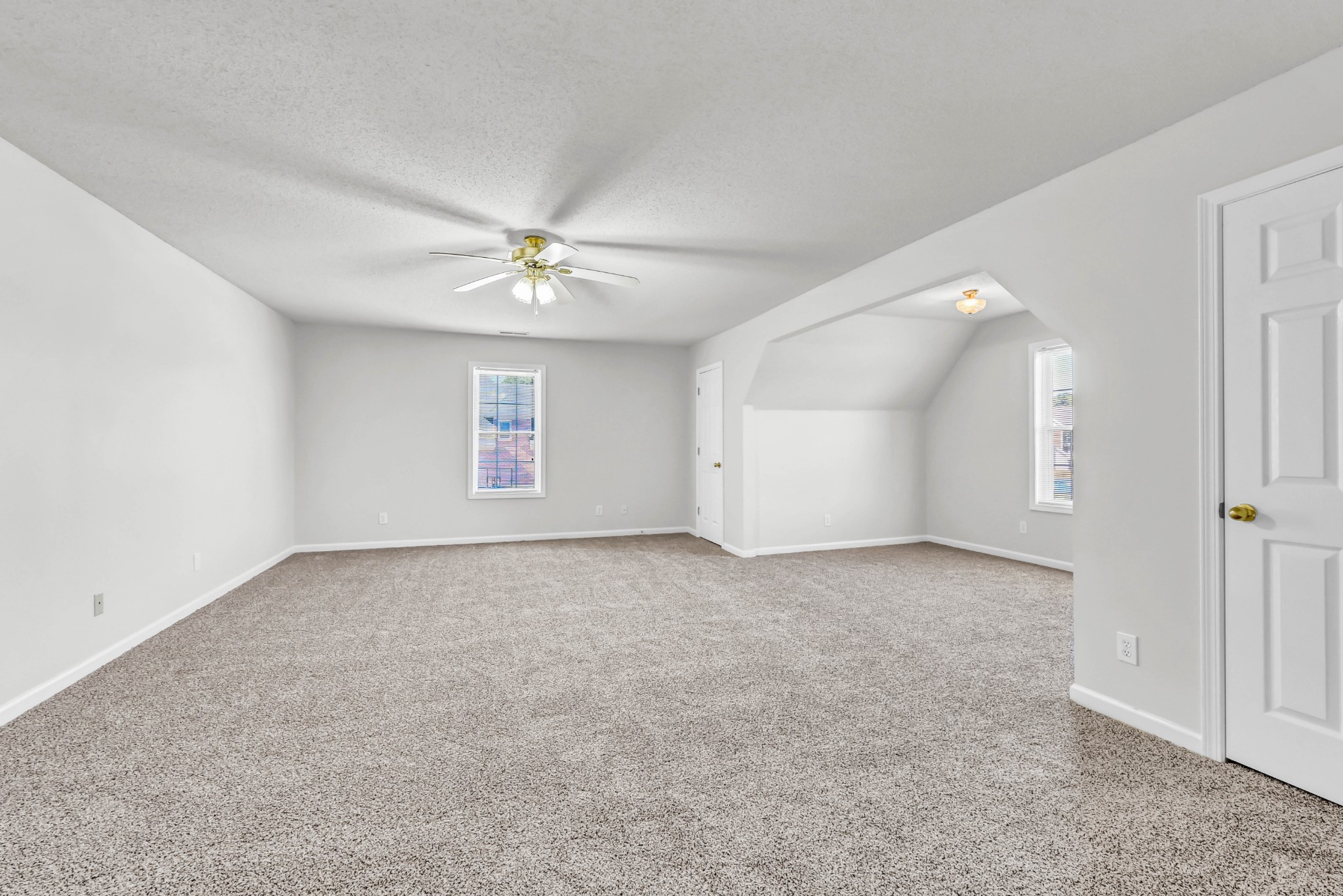 4244 N Woodstock Drive Clarksville TN 37040