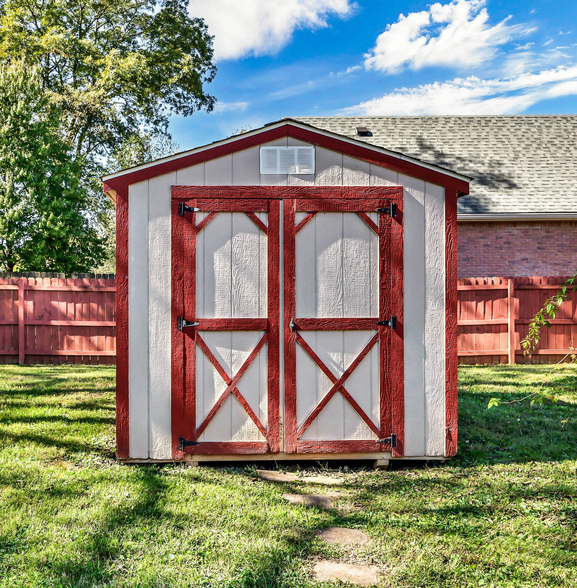 4244 N Woodstock Drive Clarksville TN 37040