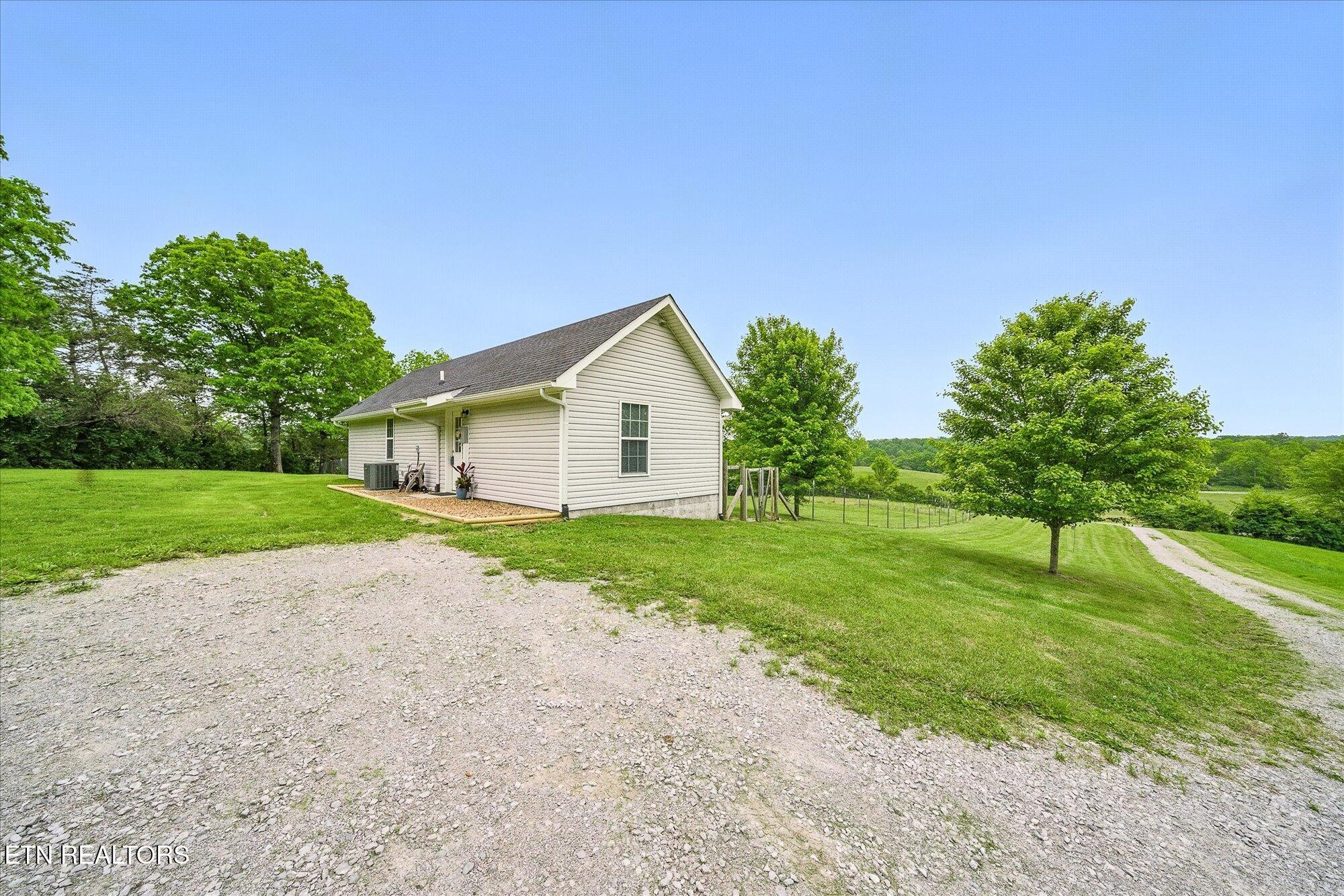 1447 Dykes Road Crossville TN 38571