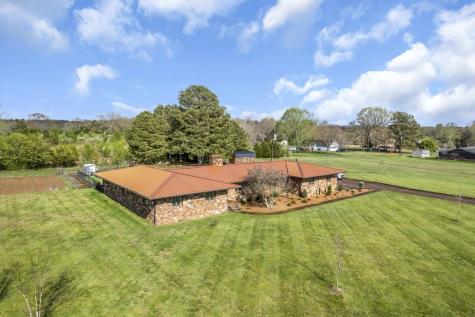 1409 Old Estill Springs Road Tullahoma TN 37388