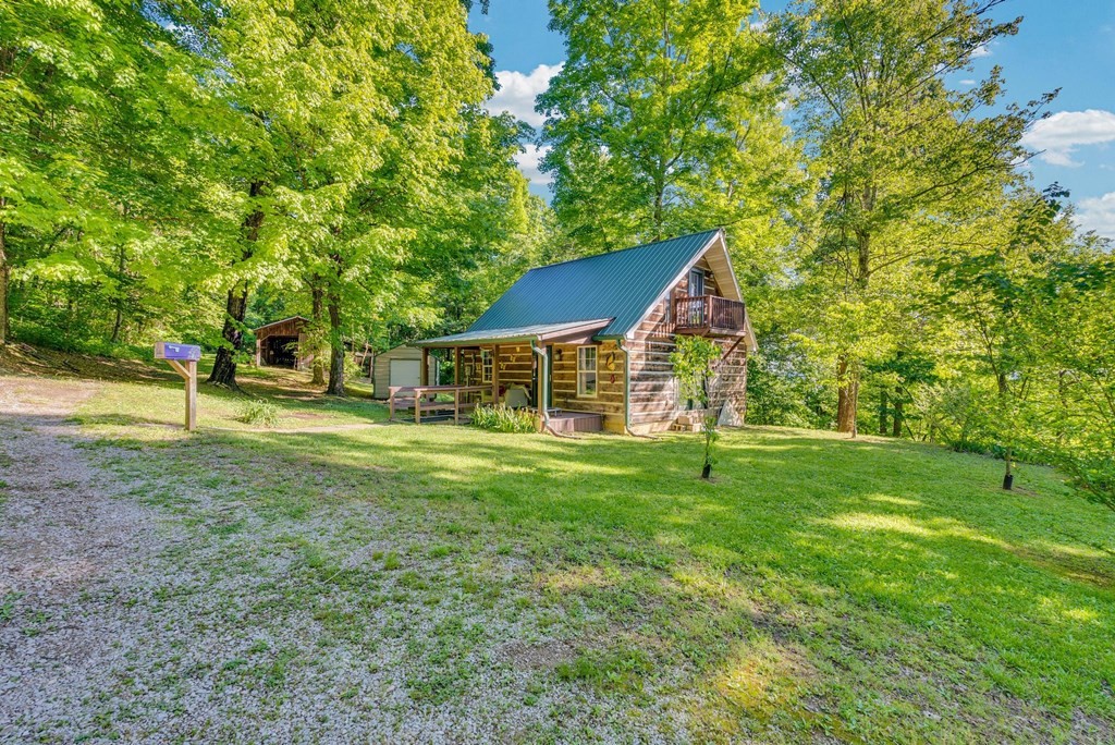 755 Woody Road Byrdstown TN 38549