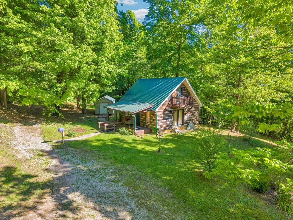 755 Woody Road Byrdstown TN 38549