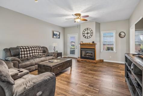 6 County House Circle Carthage TN 37030