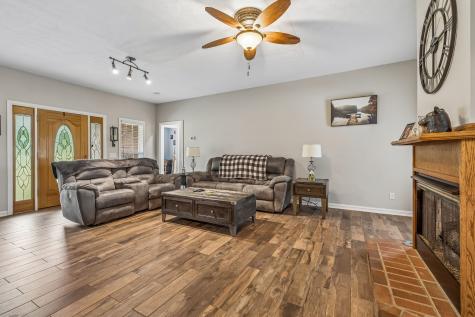 6 County House Circle Carthage TN 37030