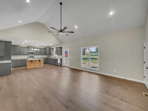 158 Fox Run Lafayette TN 37083