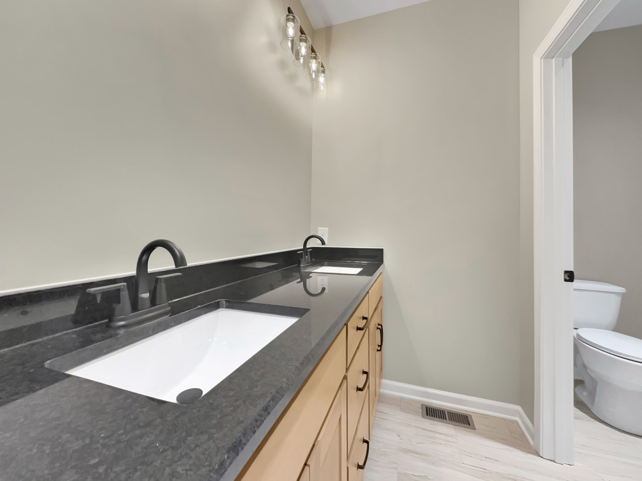 158 Fox Run Lafayette TN 37083