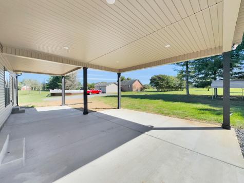 158 Fox Run Lafayette TN 37083