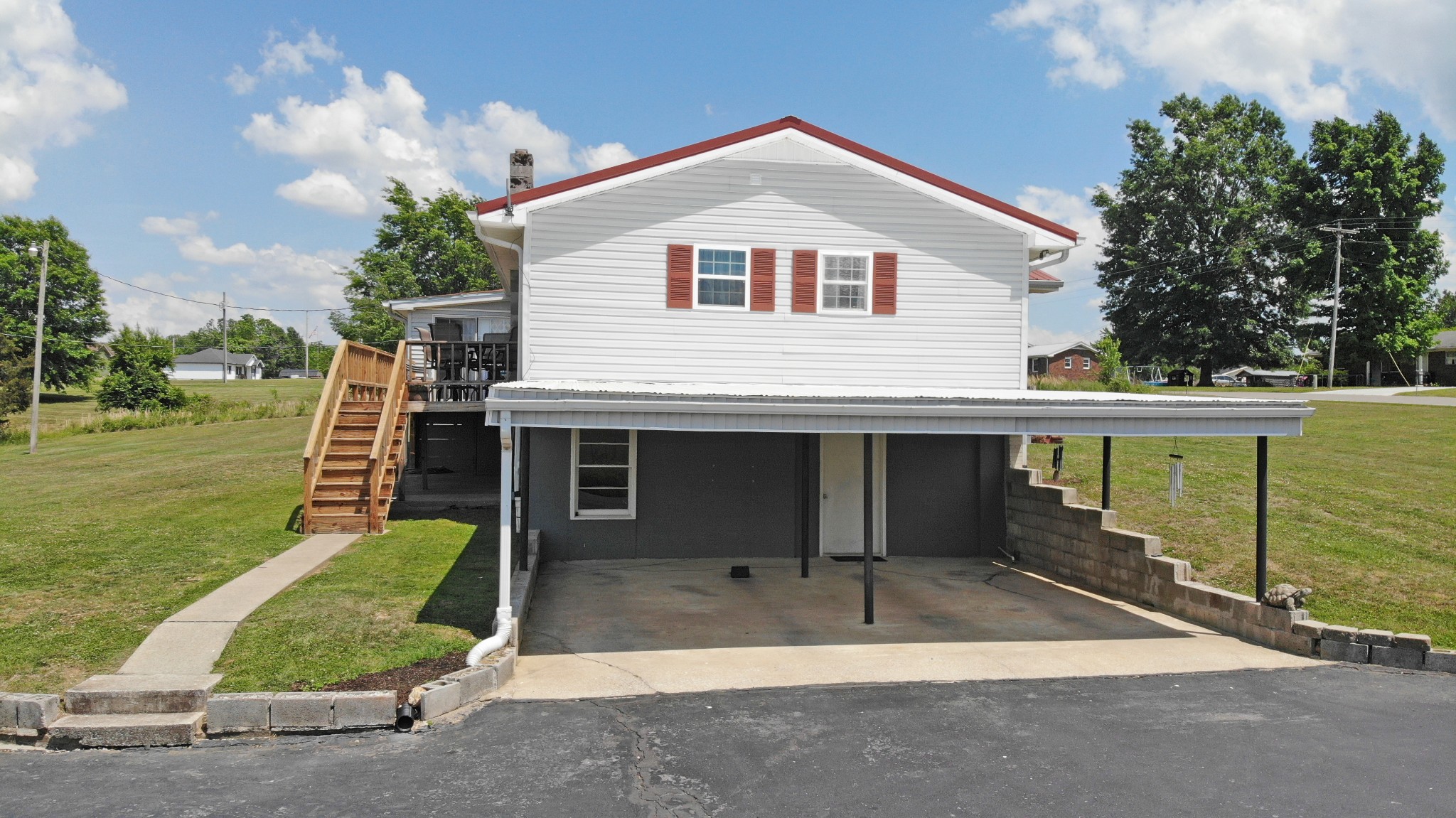 2065 Austin Road Lafayette TN 37083