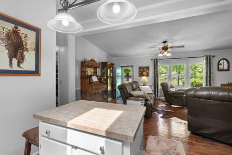 1431 Flatwood Road New Johnsonville TN 37134