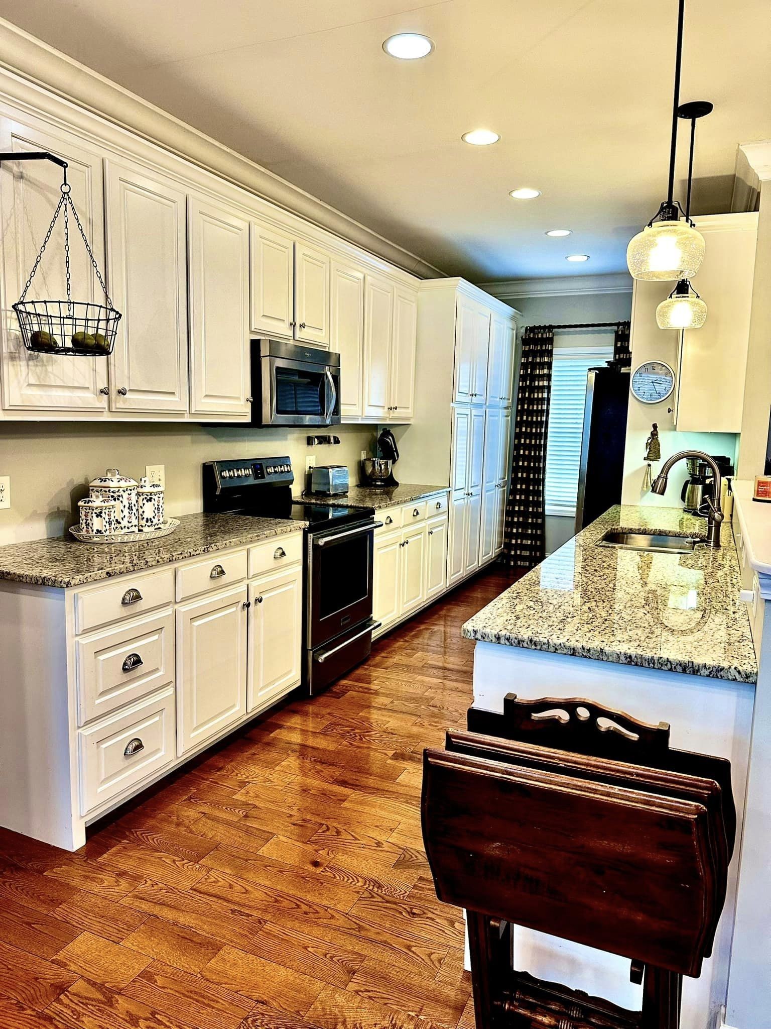 1605 S Cannon Blvd, E Shelbyville TN 37160