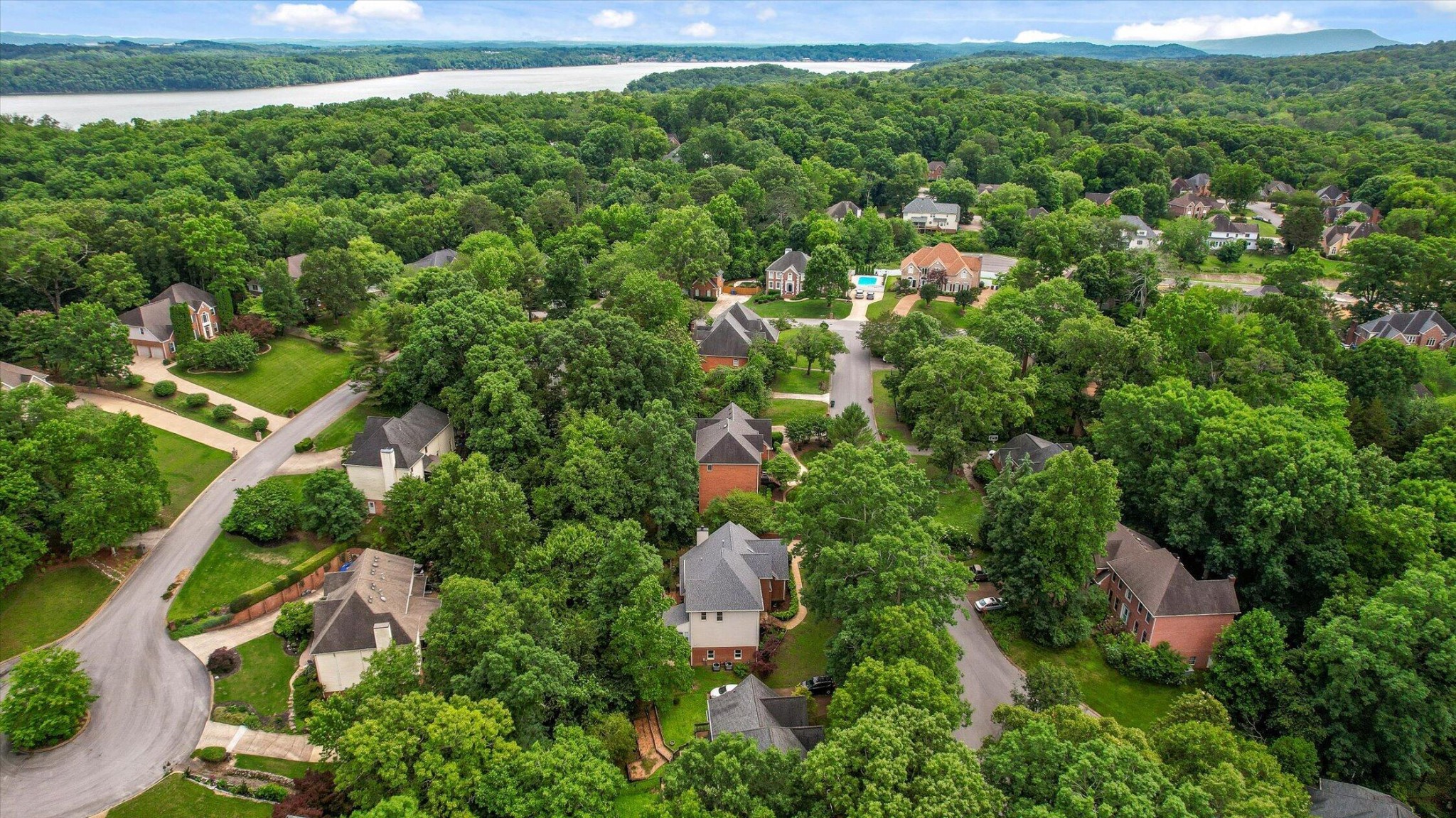 1908 Windy Oaks Lane Hixson TN 37343
