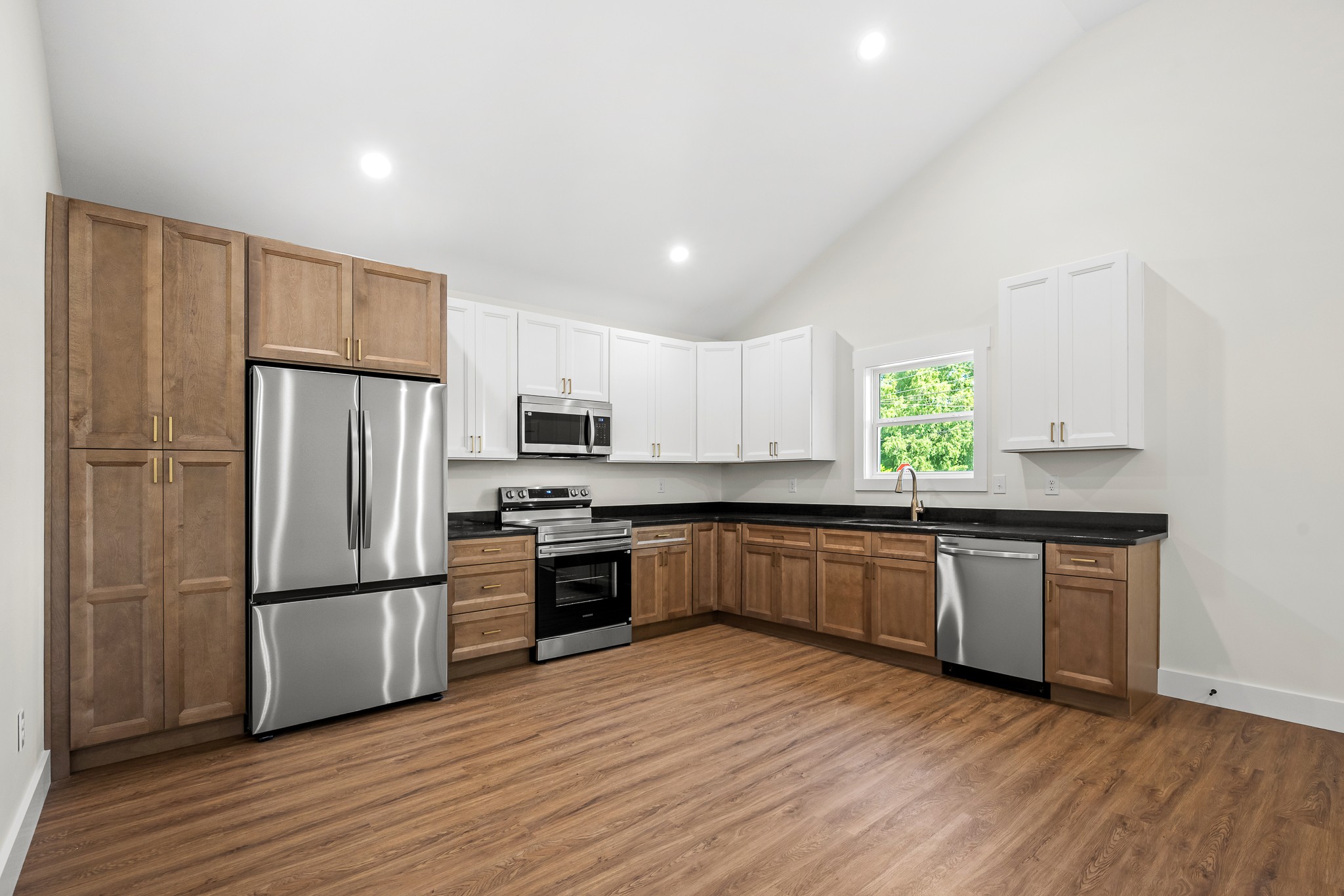 208 Decherd Street, W Tullahoma TN 37388