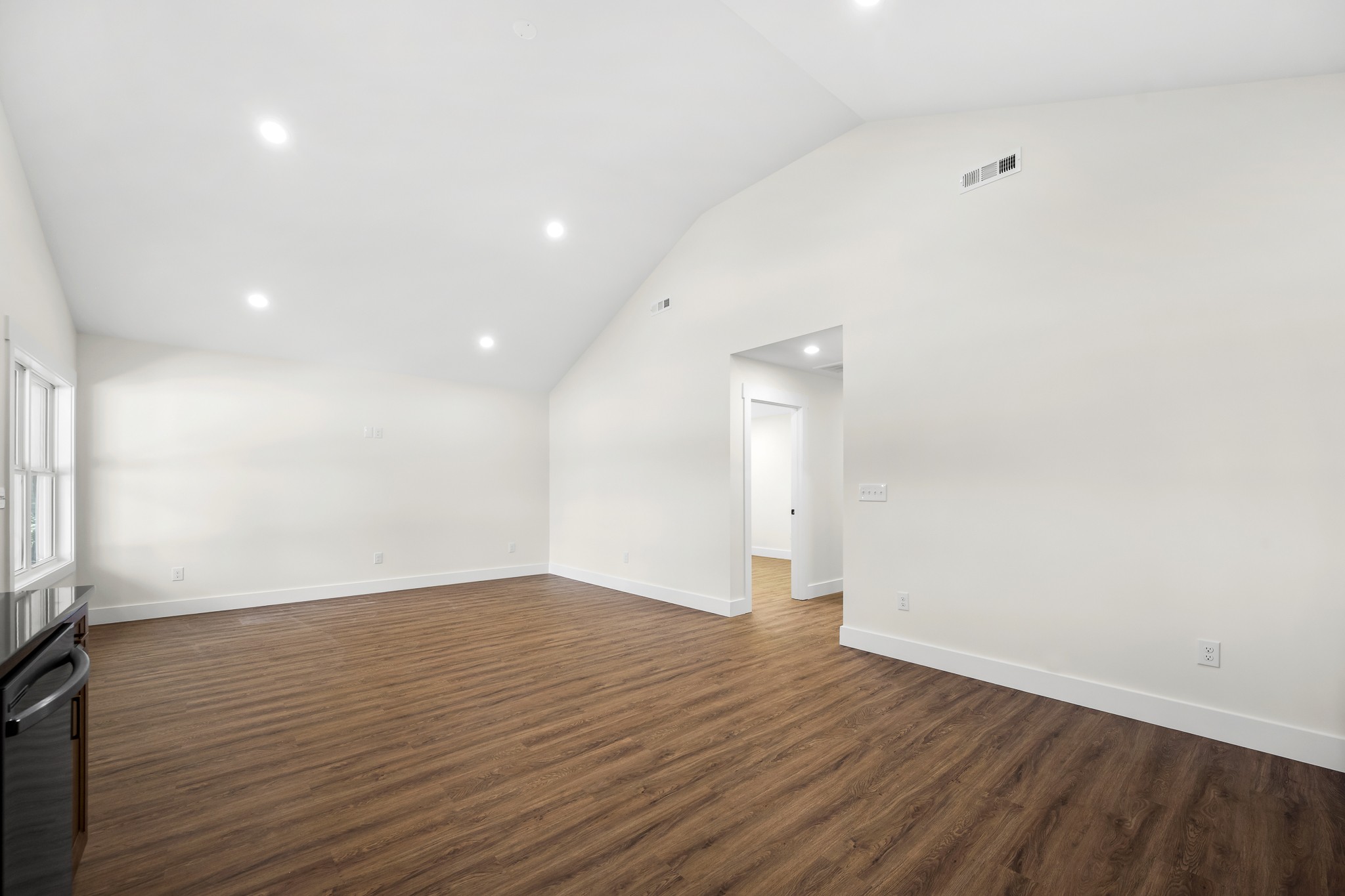 208 Decherd Street, W Tullahoma TN 37388