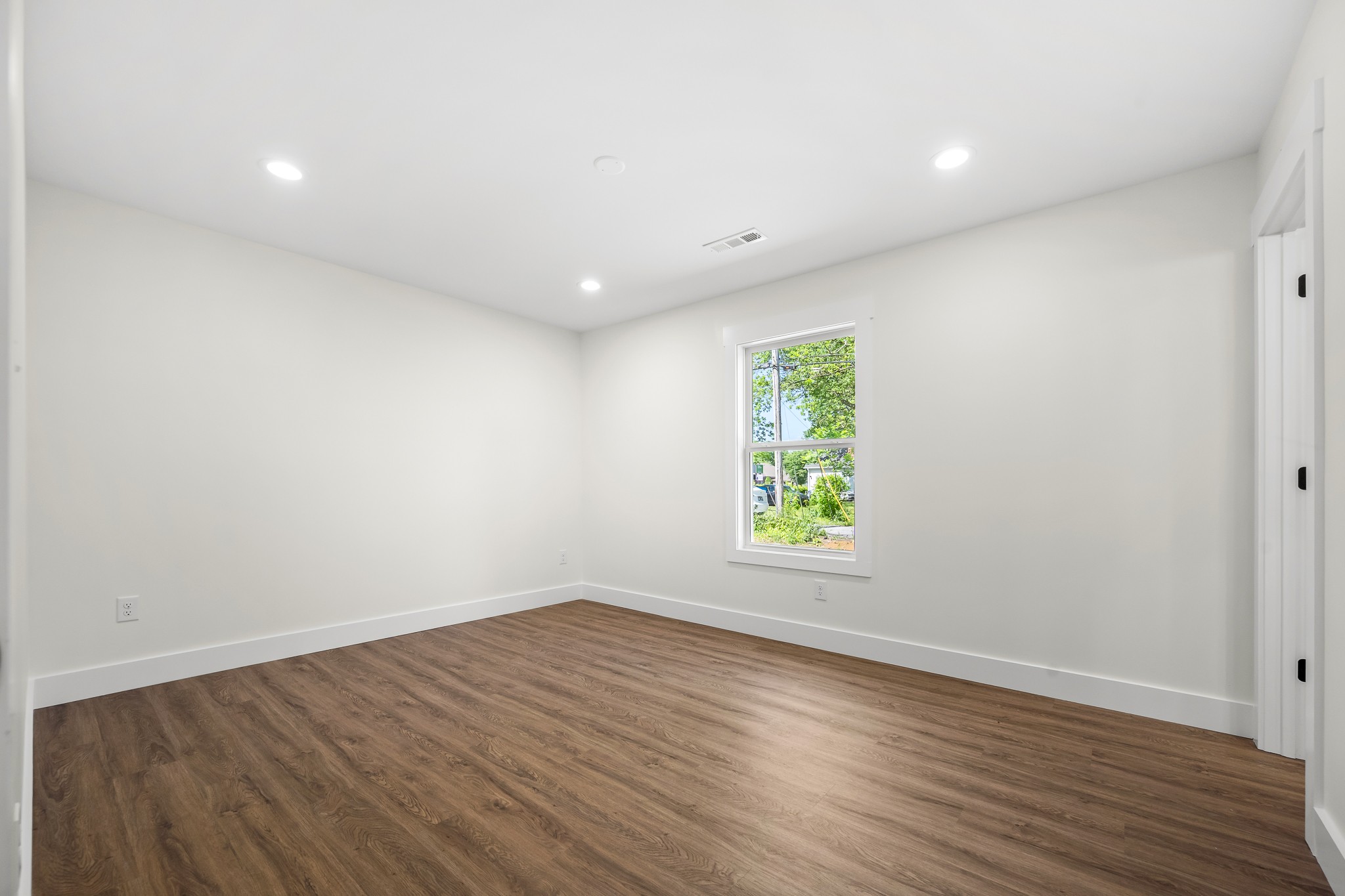208 Decherd Street, W Tullahoma TN 37388