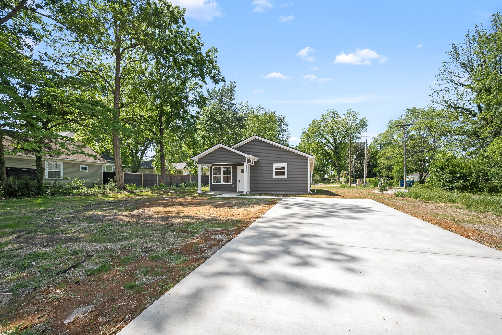 208 Decherd Street, W Tullahoma TN 37388