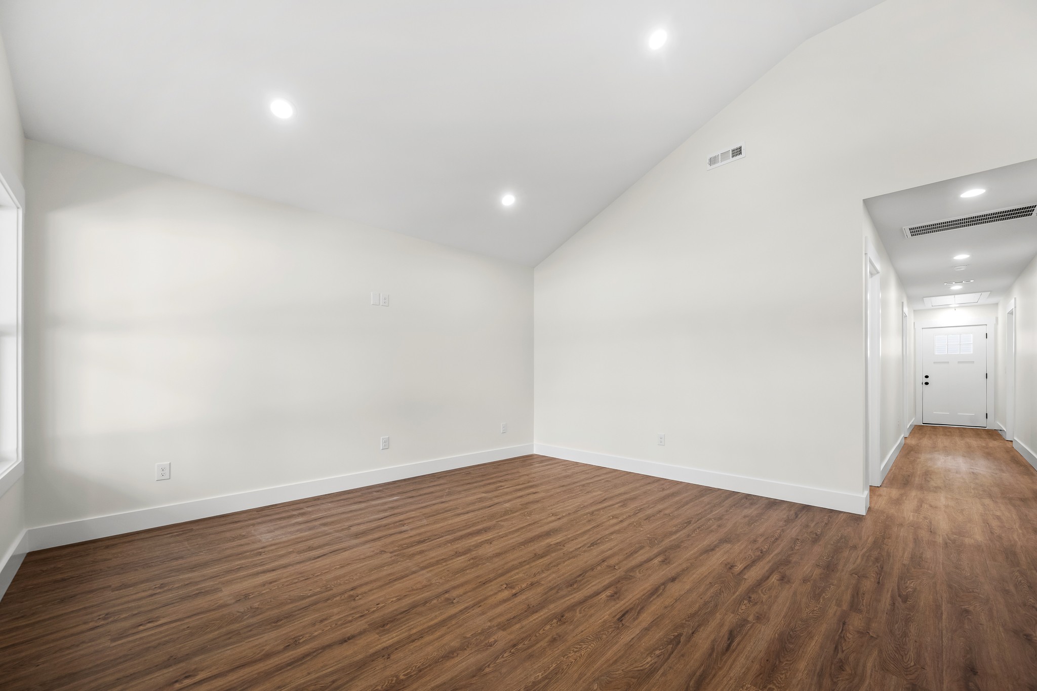 208 Decherd Street, W Tullahoma TN 37388