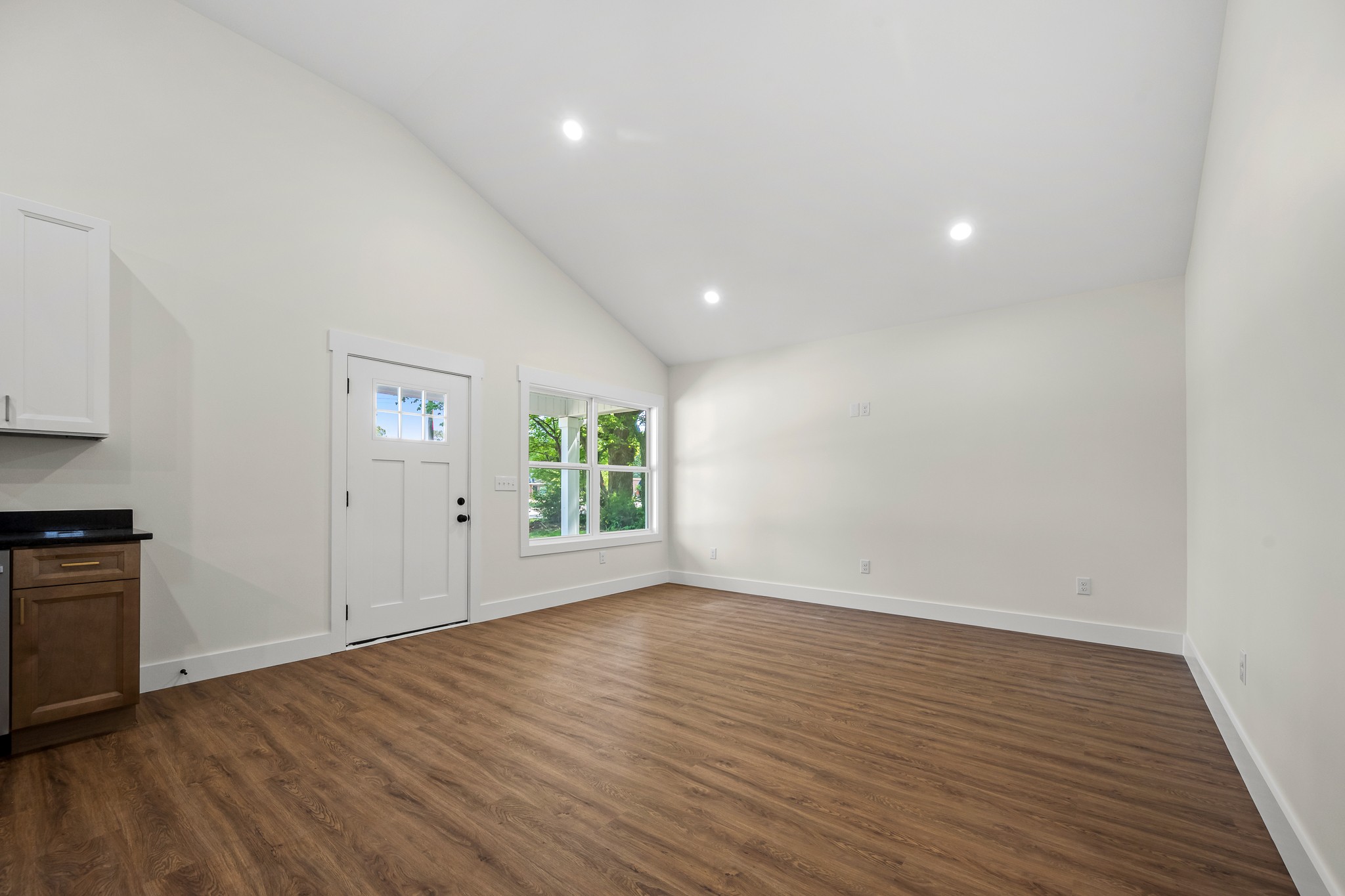 208 Decherd Street, W Tullahoma TN 37388