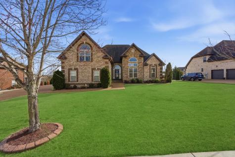 716 Farmington Drive Lebanon TN 37087
