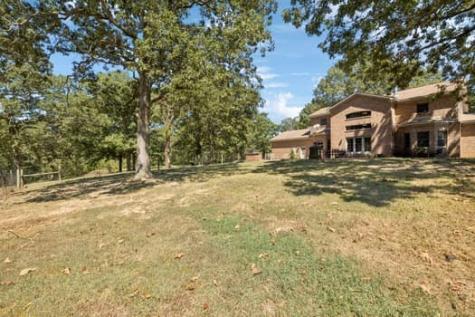 90 Gauging Station Lane Hurricane Mills TN 37078