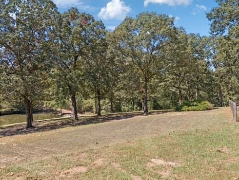 90 Gauging Station Lane Hurricane Mills TN 37078