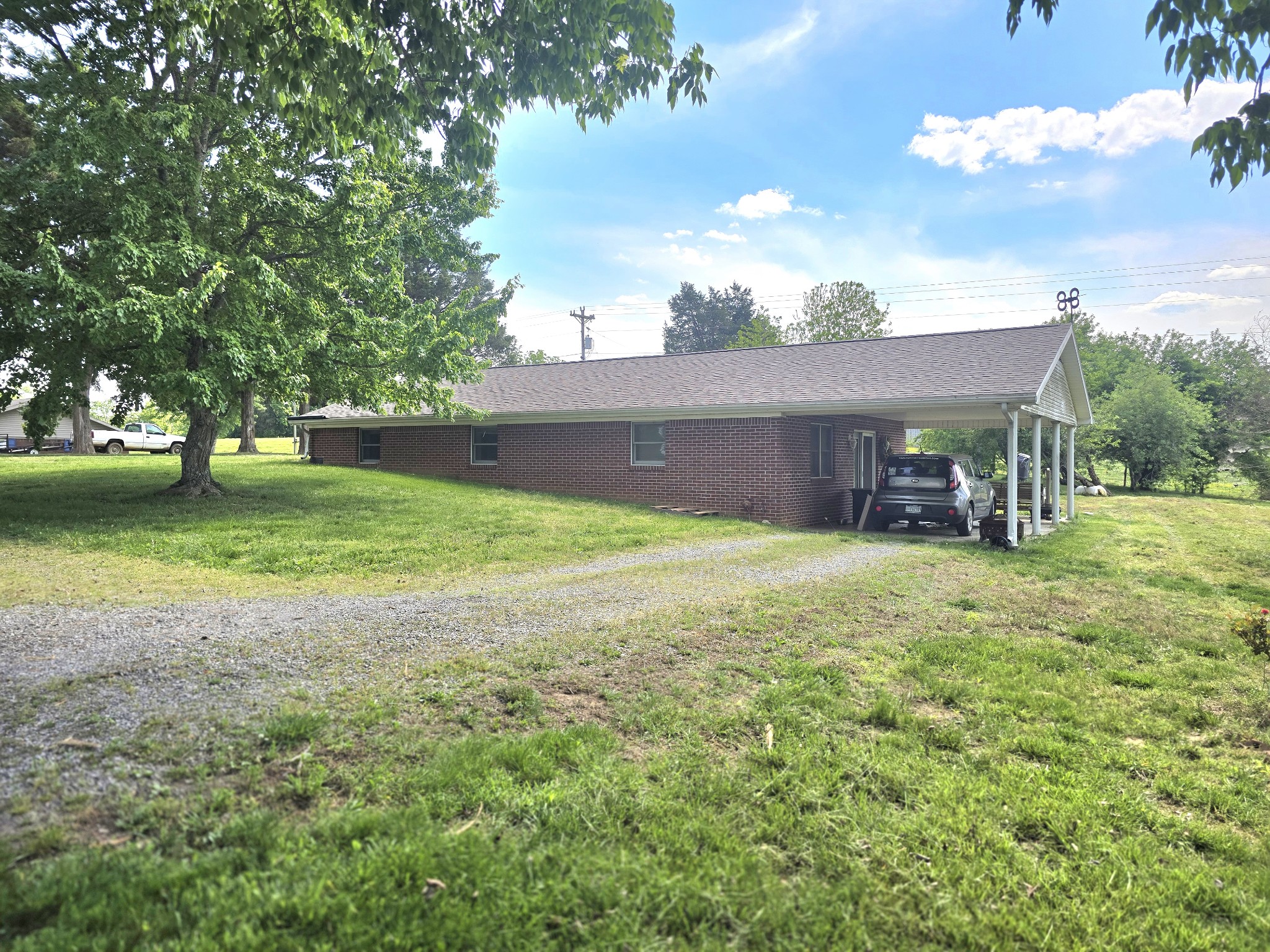 1833 New Hope Road Cadiz KY 42211