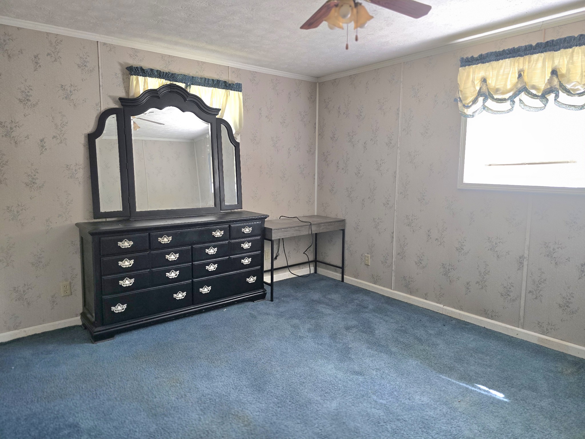 1833 New Hope Road Cadiz KY 42211