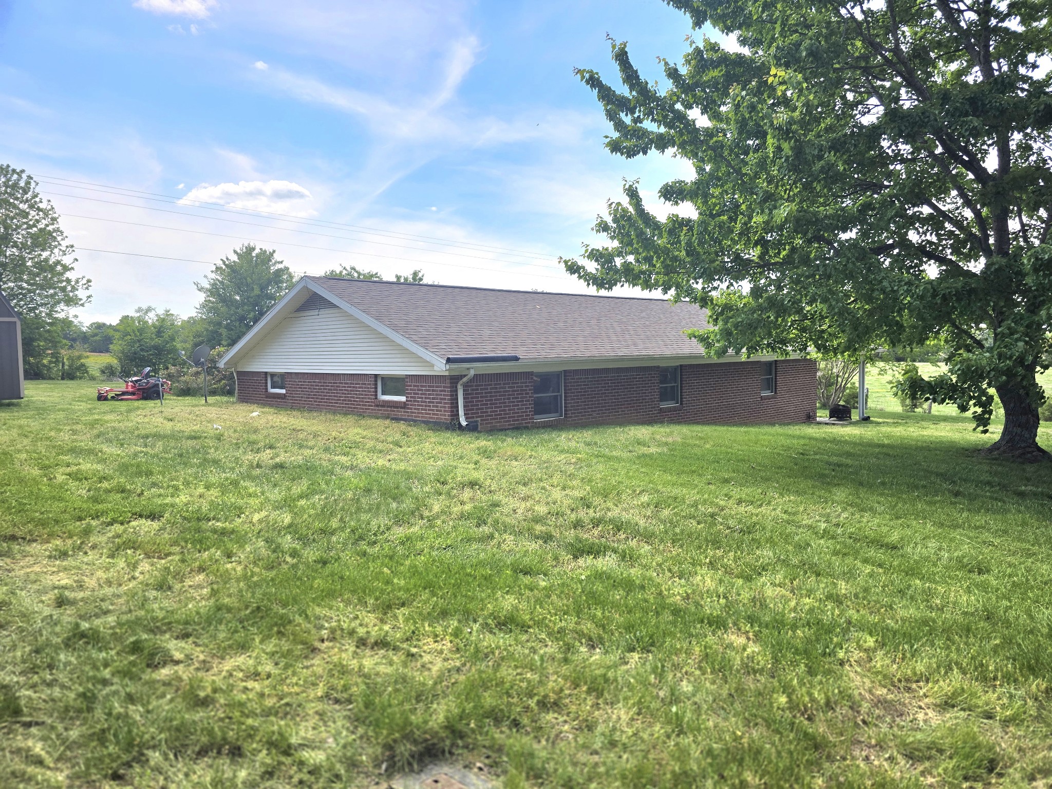 1833 New Hope Road Cadiz KY 42211