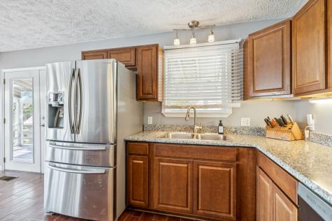 824 Driftwood Drive Lobelville TN 37097