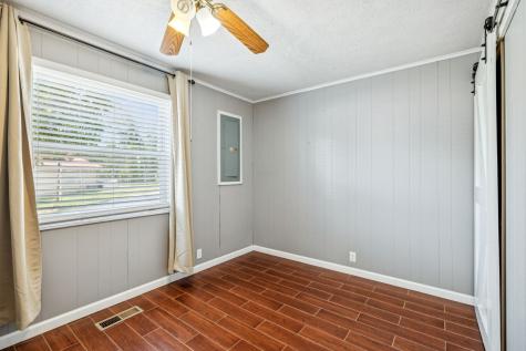 824 Driftwood Drive Lobelville TN 37097