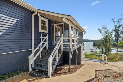 824 Driftwood Drive Lobelville TN 37097