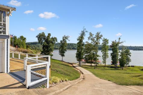 824 Driftwood Drive Lobelville TN 37097