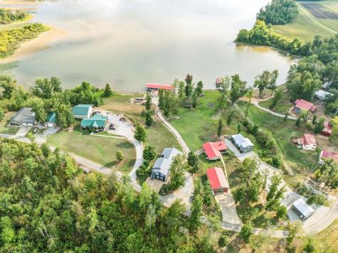824 Driftwood Drive Lobelville TN 37097