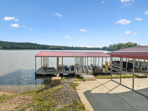 824 Driftwood Drive Lobelville TN 37097
