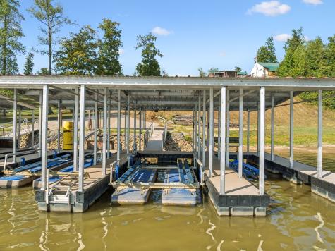 824 Driftwood Drive Lobelville TN 37097