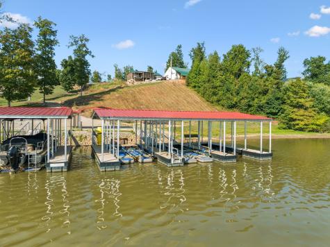 824 Driftwood Drive Lobelville TN 37097