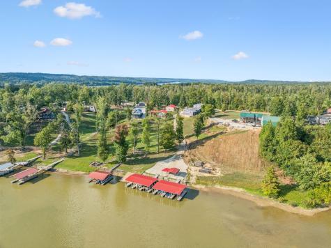 824 Driftwood Drive Lobelville TN 37097