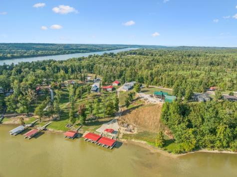 824 Driftwood Drive Lobelville TN 37097