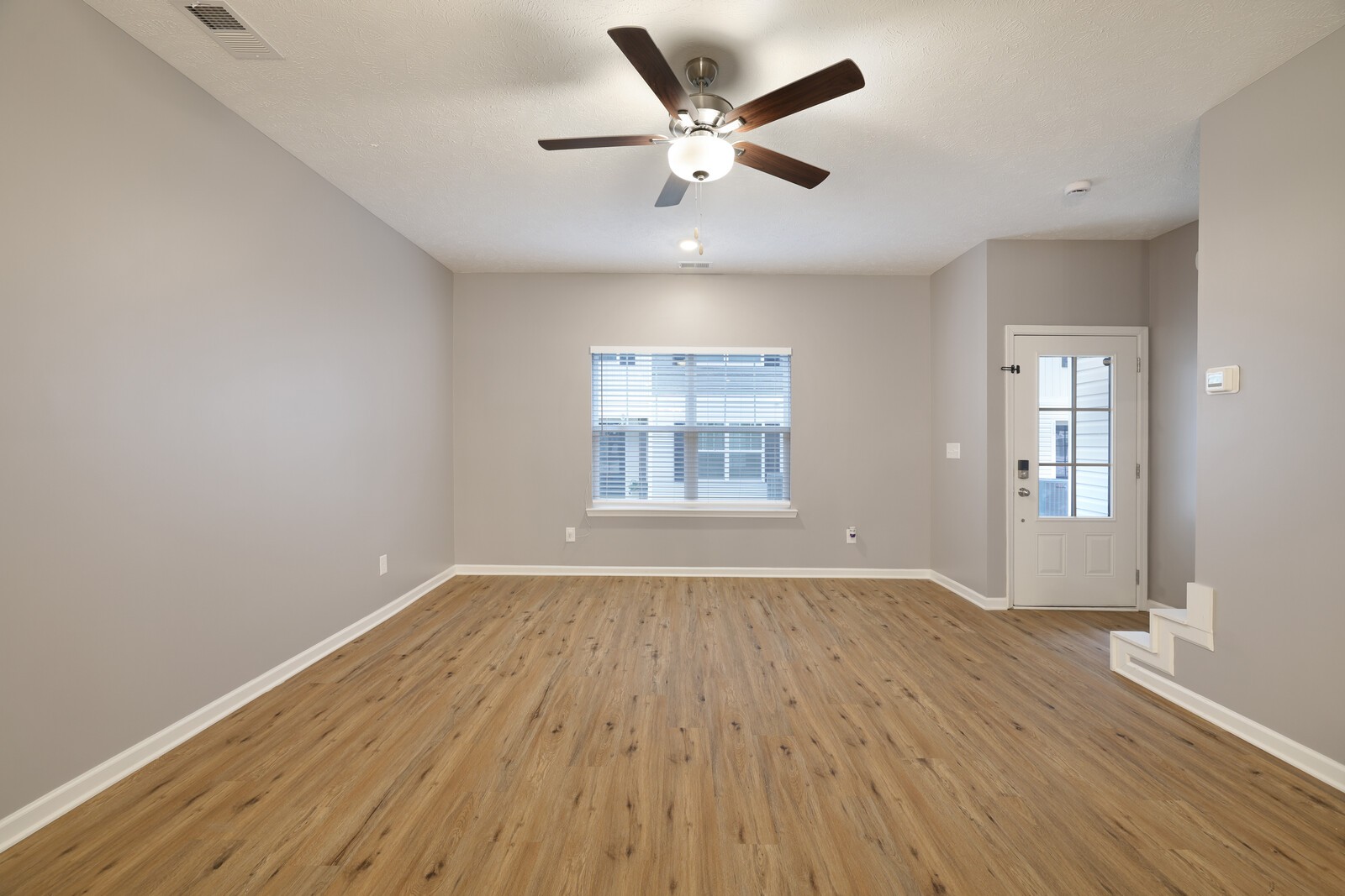 412 Moshe Mualem Place La Vergne TN 37086