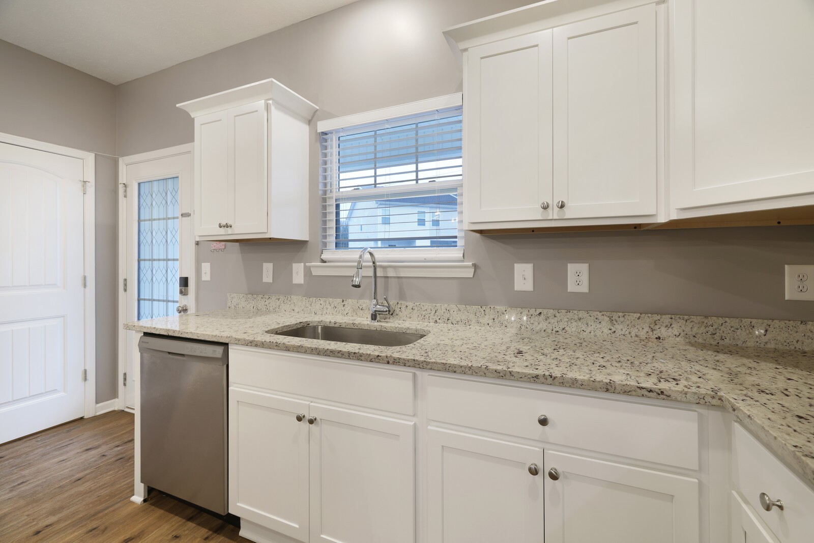 412 Moshe Mualem Place La Vergne TN 37086