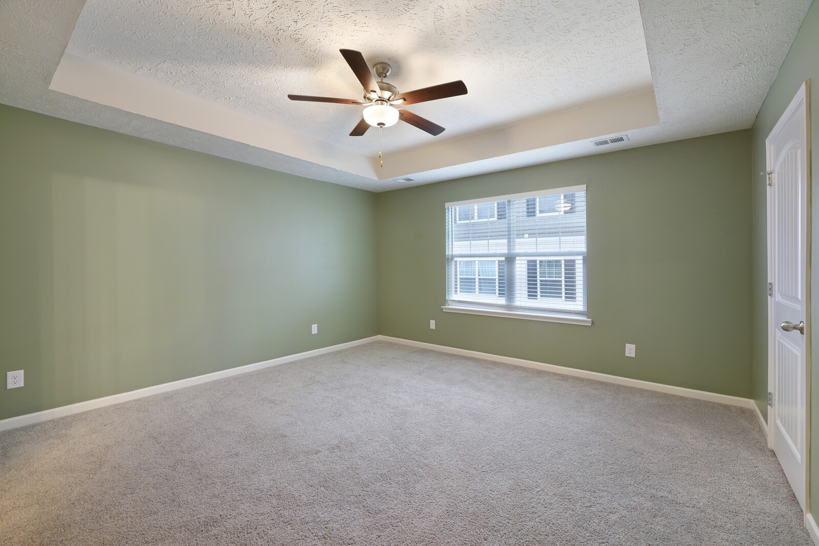 412 Moshe Mualem Place La Vergne TN 37086