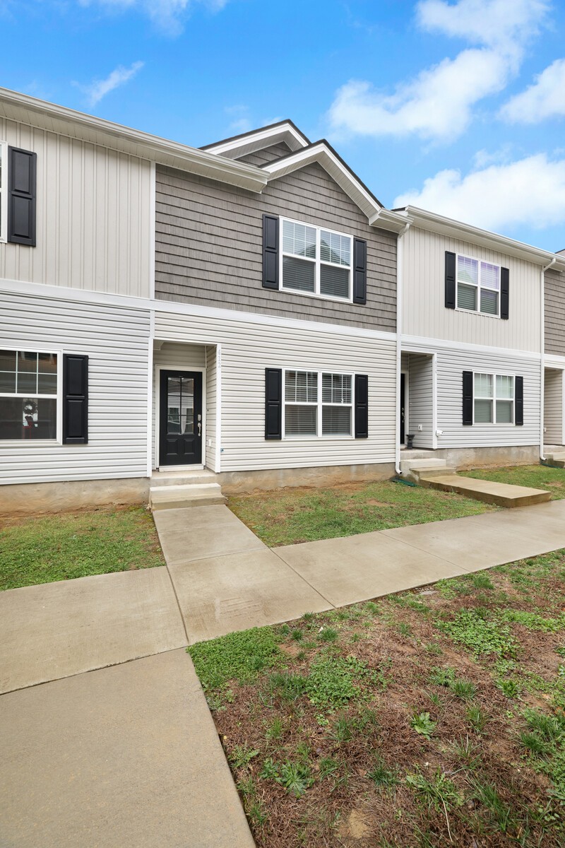 412 Moshe Mualem Place La Vergne TN 37086